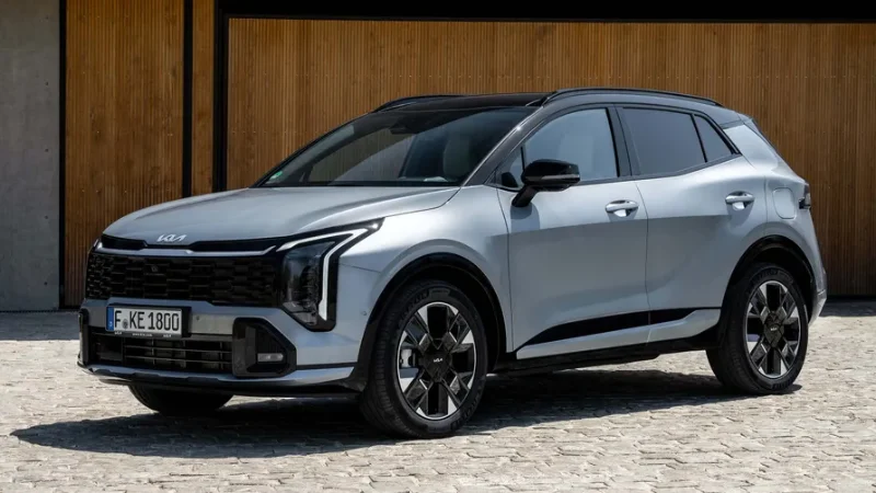 Kia Unveils Facelifted Sportage with 236bhp AWD Hybrid Option Kia Unveils Facelifted Sportage with 236bhp AWD Hybrid Option