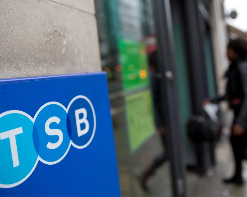 Santander to Acquire TSB for £2.65bn Amid Concerns Over Branch Closures and Job Cuts Santander to Acquire TSB for £2.65bn Amid Concerns Over Branch Closures and Job Cuts