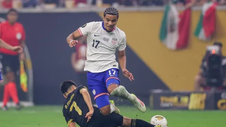 Controversial No-Call on Handball Costs USMNT in Gold Cup Final vs. Mexico Controversial No-Call on Handball Costs USMNT in Gold Cup Final vs. Mexico