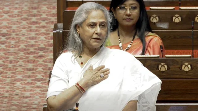 "Stop Controlling Me": Jaya Bachchan Rebukes MP, Triggers 'Sindoor' Controversy "Stop Controlling Me": Jaya Bachchan Rebukes MP, Triggers 'Sindoor' Controversy