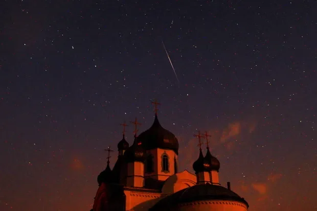 Stargazers Ready for Year’s Best Meteor Show as Perseids Peak